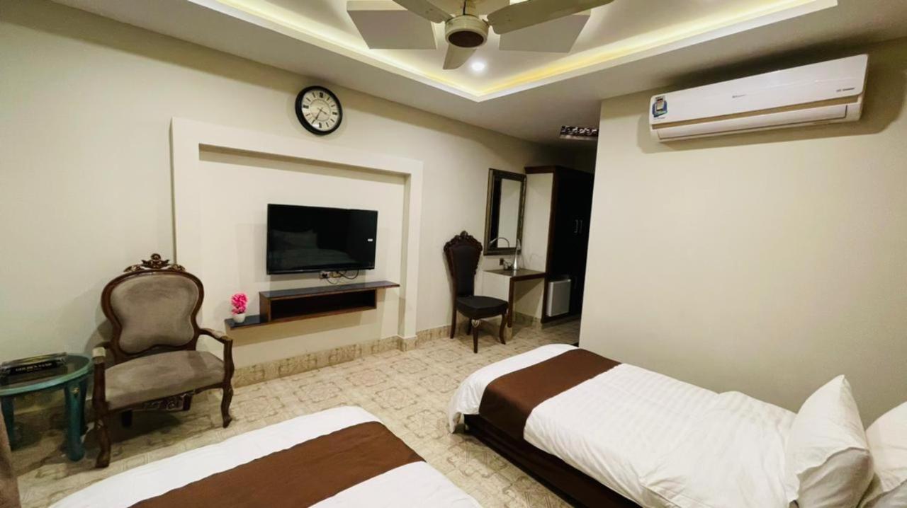 Golden Sand Hotel Rahimjar Khan Zewnętrze zdjęcie