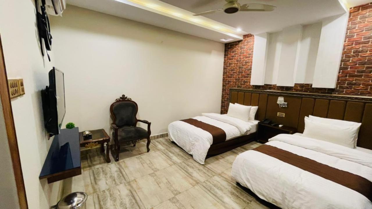 Golden Sand Hotel Rahimjar Khan Zewnętrze zdjęcie