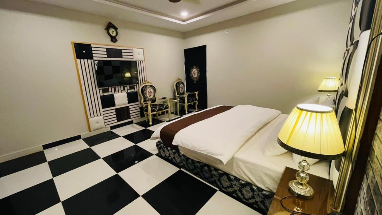 Golden Sand Hotel Rahimjar Khan Zewnętrze zdjęcie