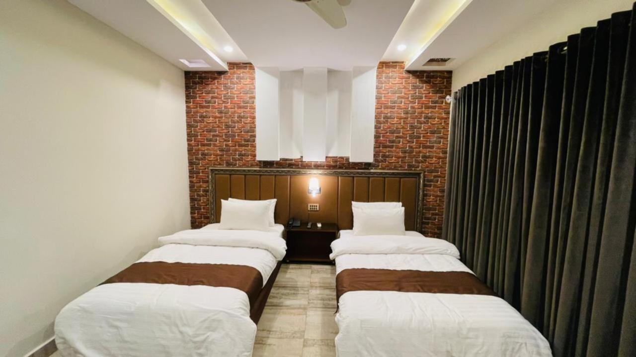 Golden Sand Hotel Rahimjar Khan Zewnętrze zdjęcie